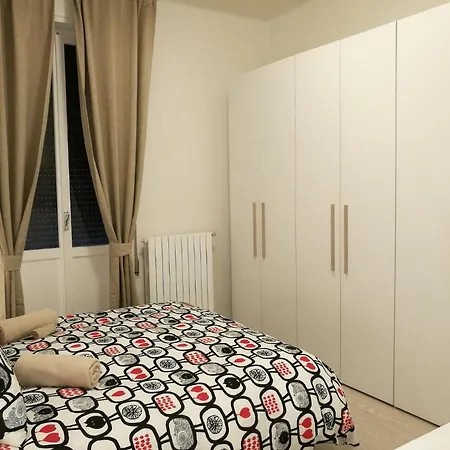 Fuori Portico Passarotti Apartment